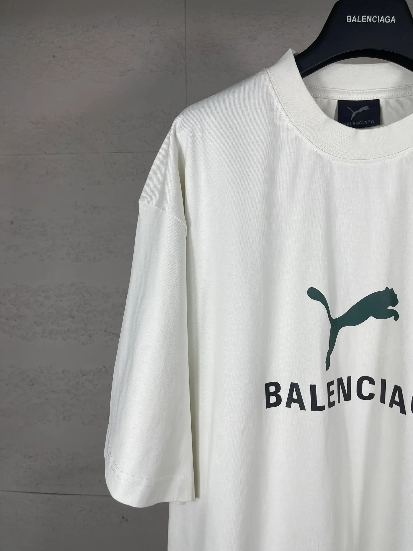 【 . Quality】BALENCI*GA/26New Arrival 。 puma Series T # SS 26 New Arrival。 ， 。 。 ZP 。 260 ， . ， 。 。 ， ， 。 。 。 . 。 OS . Same Style ：BL 253716 ： ，Red，Cream White Size：XS S M L